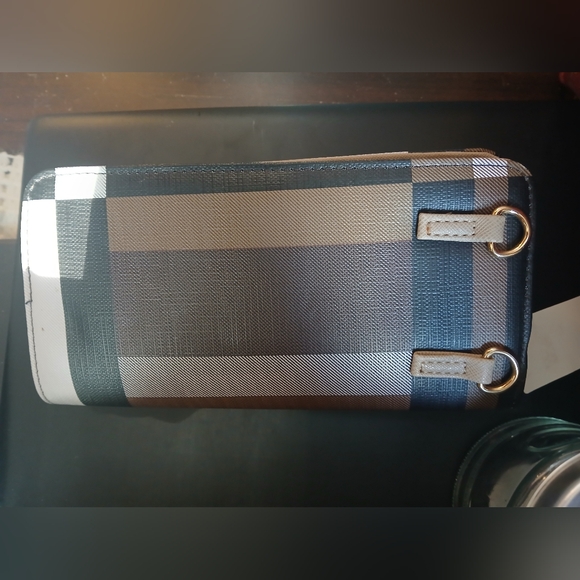 NEW WOMENS BROWN BLACK AND TAN WALLET BRAND UNKNOWN - Picture 3 of 4